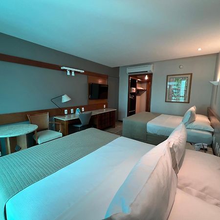 Hotel Atlante Plaza Recife Exterior foto A room at the hotel