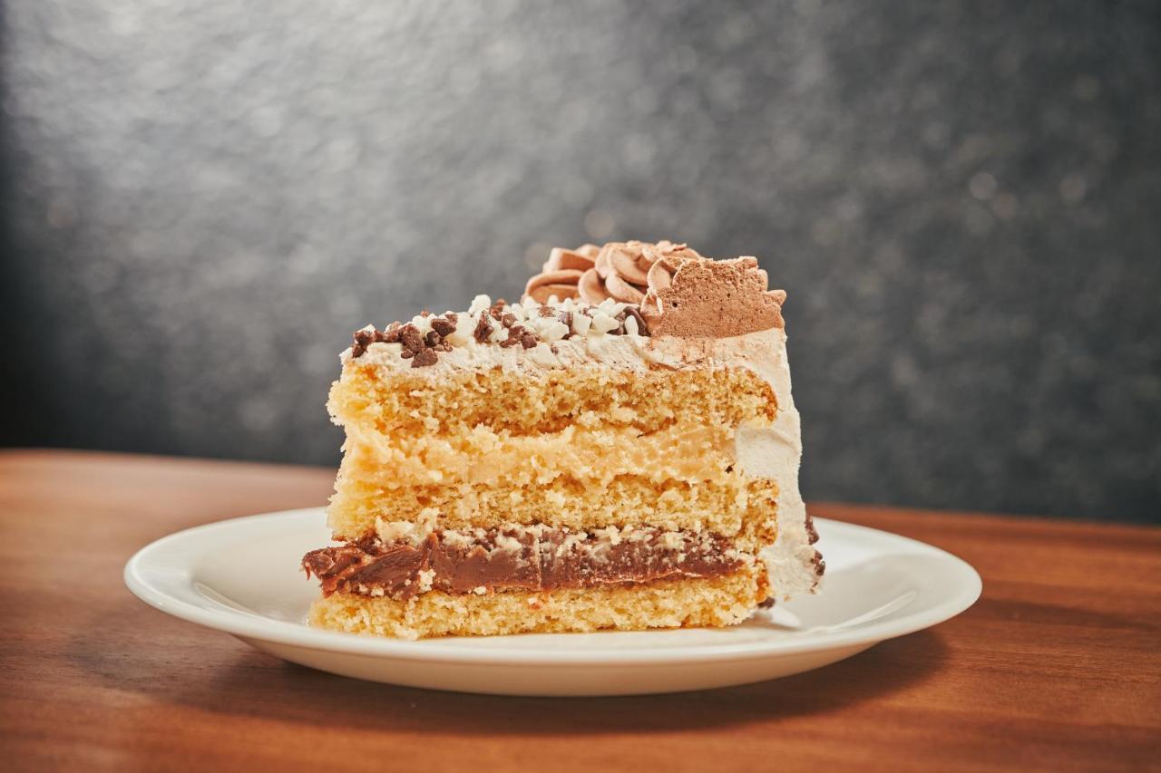 Hotel Atlante Plaza Recife Exterior foto A slice of Snickerdoodle cake